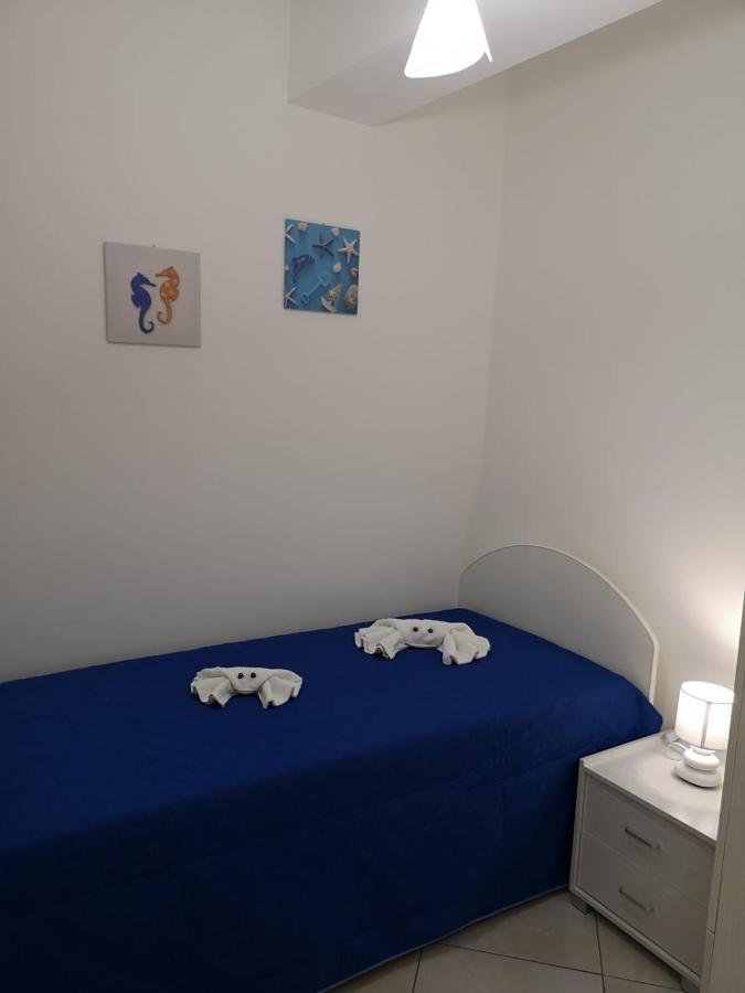 Casetta "Le Due Palme" 卡斯泰拉马莱 外观 照片